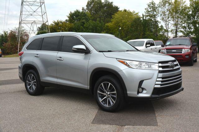 used 2019 Toyota Highlander car, priced at $22,750