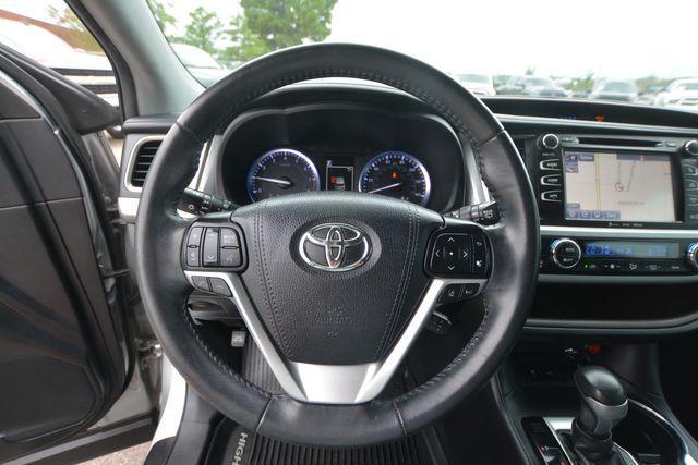 used 2019 Toyota Highlander car, priced at $22,750