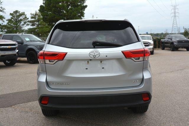 used 2019 Toyota Highlander car, priced at $22,750