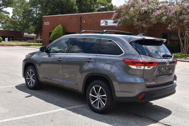 used 2018 Toyota Highlander car, priced at $22,990