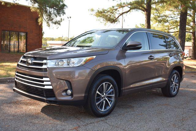 used 2018 Toyota Highlander car, priced at $24,990