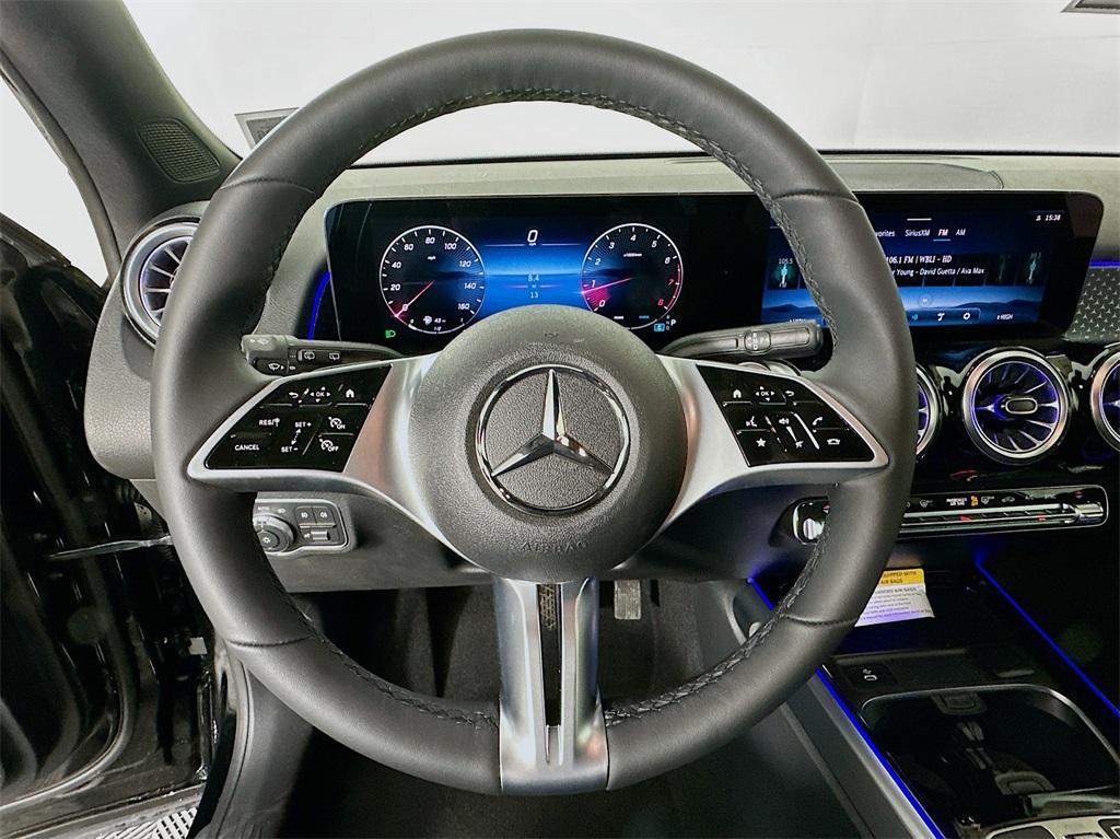 new 2025 Mercedes-Benz GLB 250 car, priced at $49,570