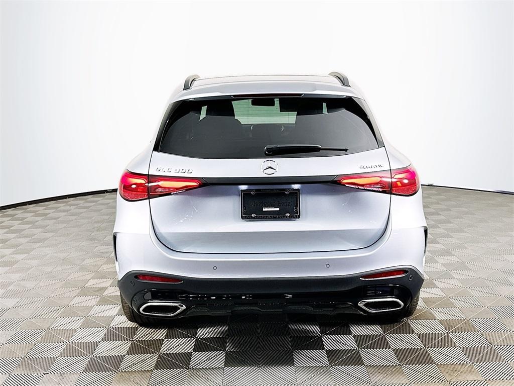 new 2025 Mercedes-Benz GLC 300 car, priced at $60,785