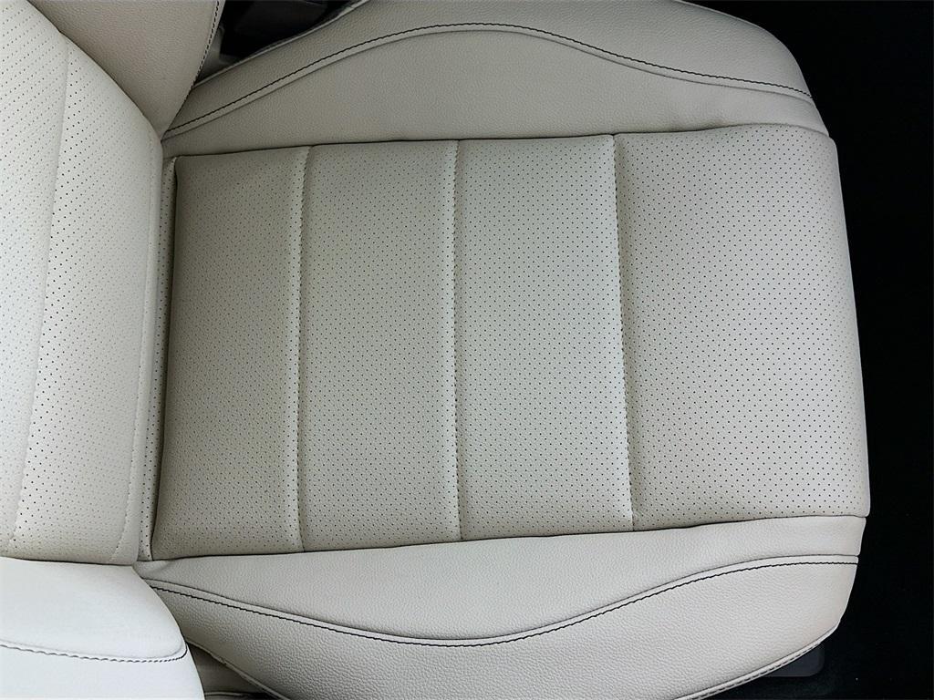 new 2025 Mercedes-Benz GLE 450e car, priced at $81,575