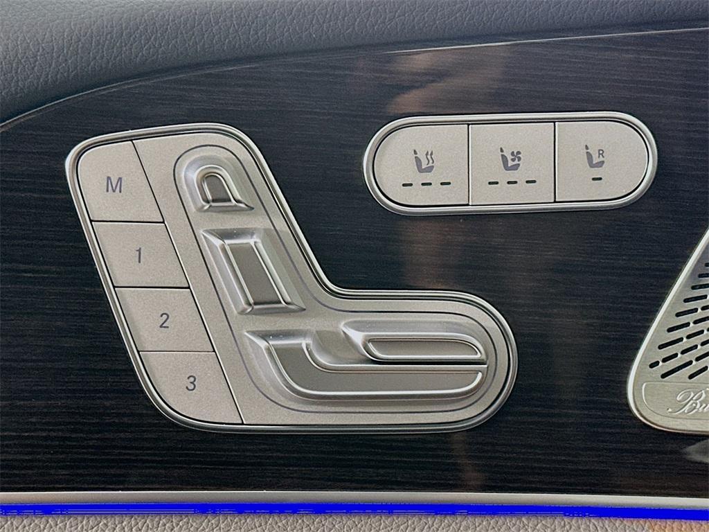 new 2025 Mercedes-Benz GLS 450 car, priced at $96,775
