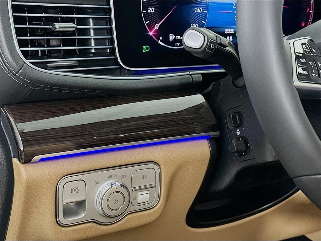 new 2025 Mercedes-Benz GLS 450 car, priced at $96,775