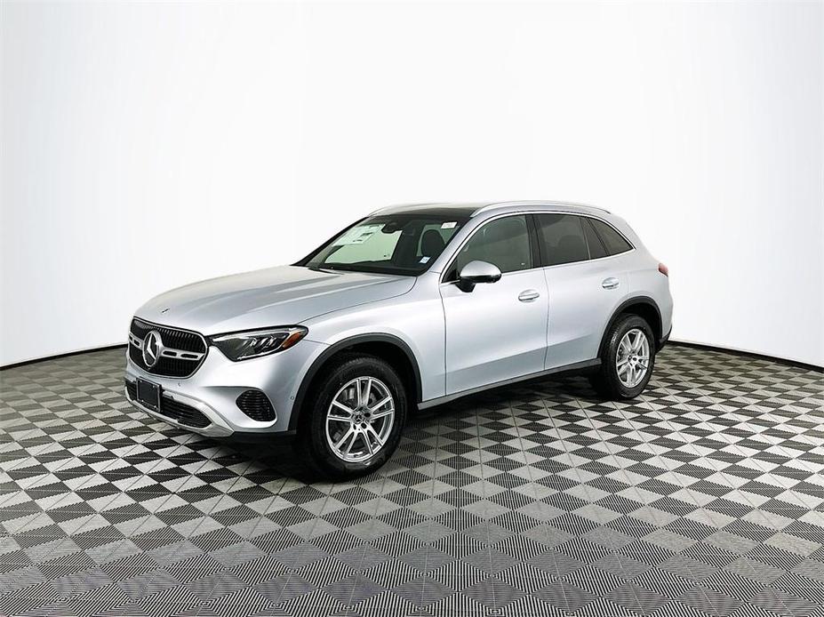 new 2025 Mercedes-Benz GLC 300 car, priced at $57,485