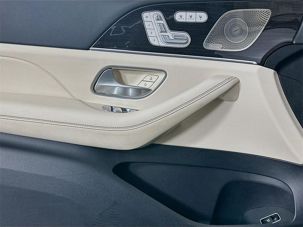 used 2022 Mercedes-Benz GLE 350 car, priced at $46,000