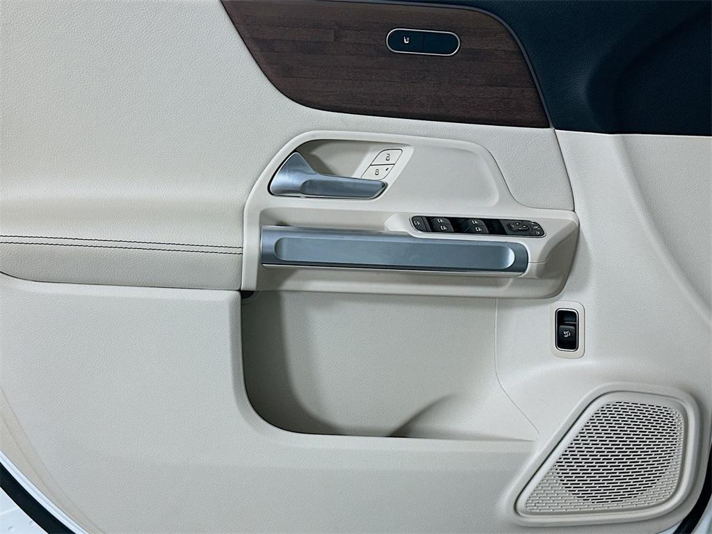 used 2022 Mercedes-Benz GLB 250 car, priced at $32,000
