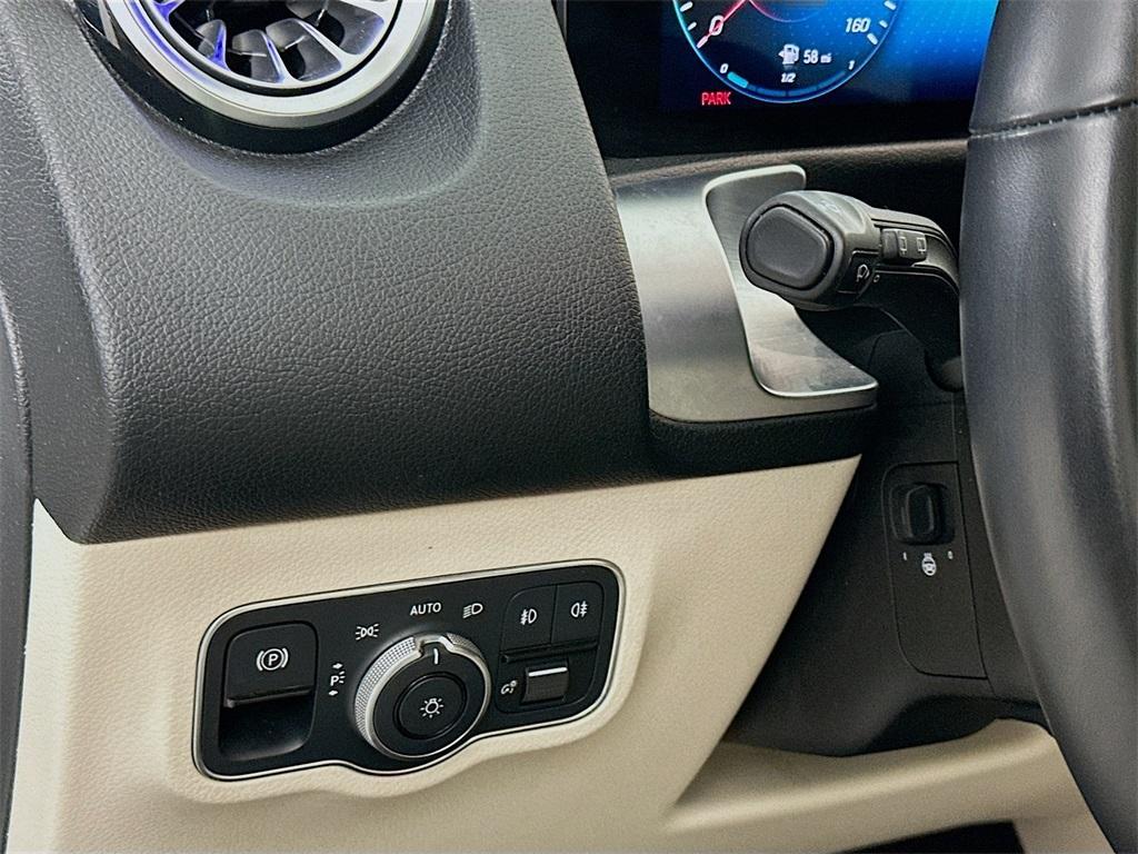 used 2022 Mercedes-Benz GLB 250 car, priced at $32,000