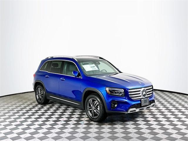 new 2024 Mercedes-Benz GLB 250 car, priced at $52,055