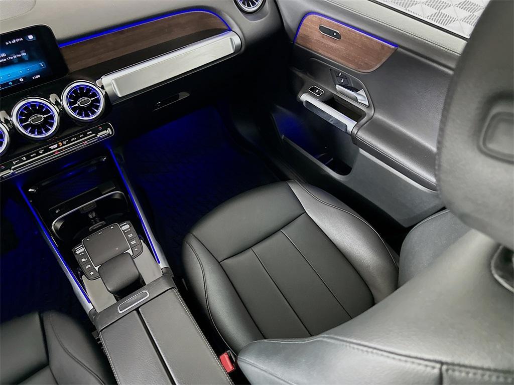 used 2022 Mercedes-Benz GLB 250 car, priced at $32,000