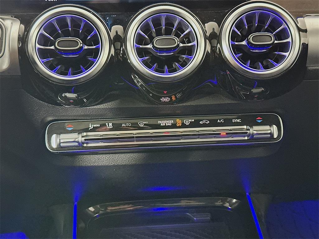 used 2022 Mercedes-Benz GLB 250 car, priced at $32,000