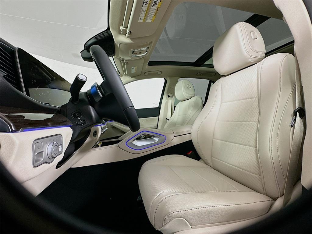 new 2025 Mercedes-Benz GLE 350 car, priced at $71,125