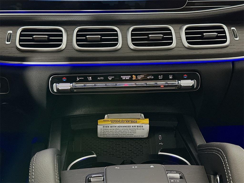 new 2025 Mercedes-Benz GLE 450e car, priced at $77,465