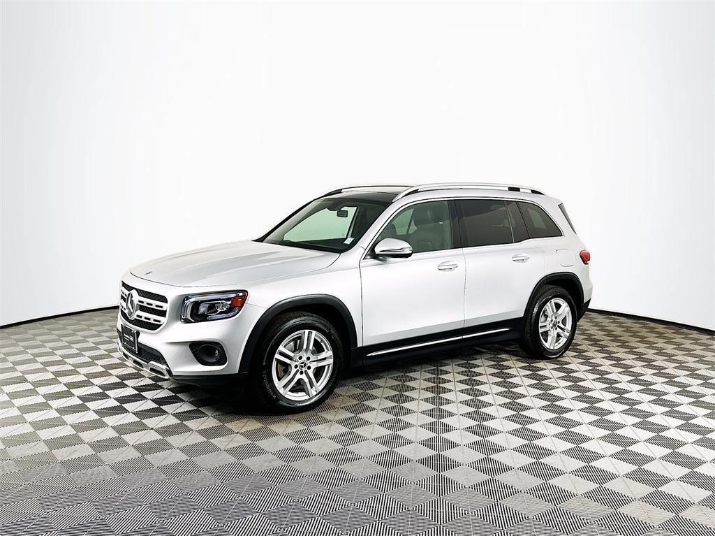 used 2021 Mercedes-Benz GLB 250 car, priced at $27,660