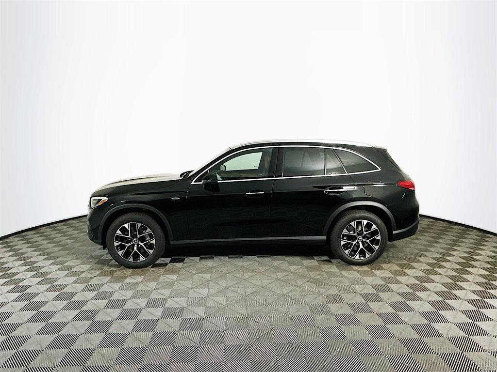new 2025 Mercedes-Benz GLC 350e car, priced at $65,270