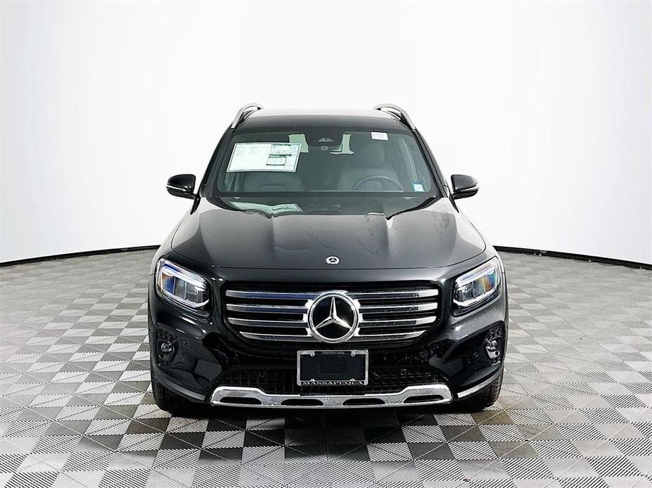 new 2025 Mercedes-Benz GLB 250 car, priced at $51,095