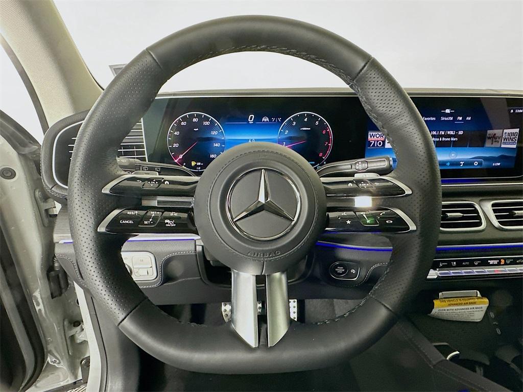 new 2025 Mercedes-Benz GLS 450 car, priced at $100,915
