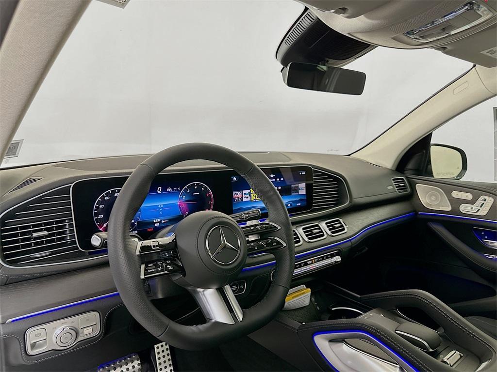 new 2025 Mercedes-Benz GLS 450 car, priced at $100,915