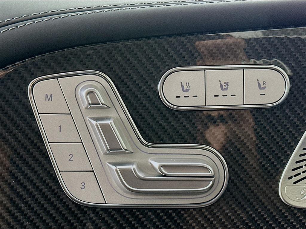 new 2025 Mercedes-Benz AMG GLE 63 car, priced at $139,930