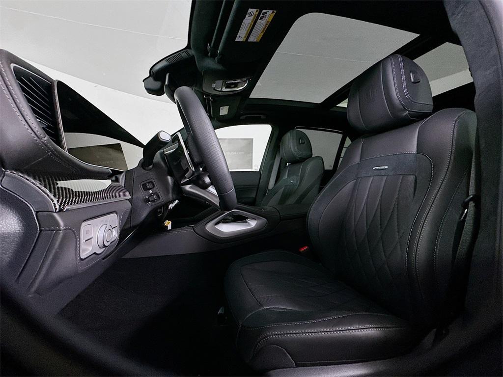 new 2025 Mercedes-Benz AMG GLE 63 car, priced at $139,930
