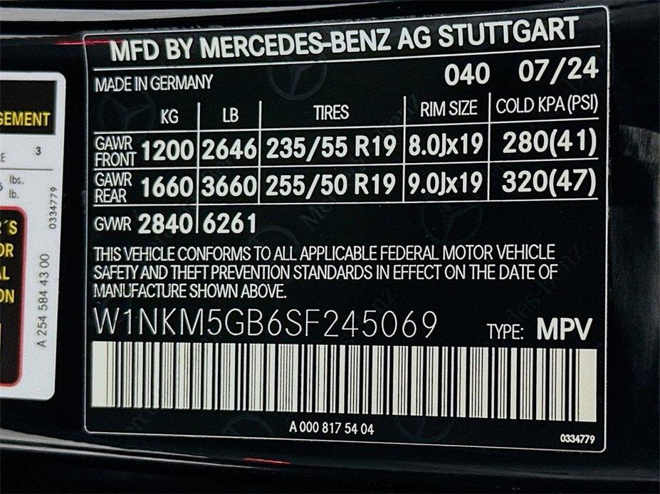 new 2025 Mercedes-Benz GLC 350e car