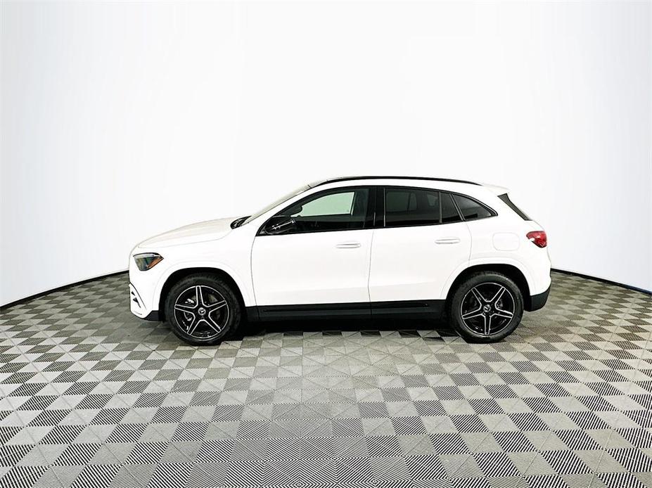 new 2025 Mercedes-Benz GLA 250 car, priced at $50,950