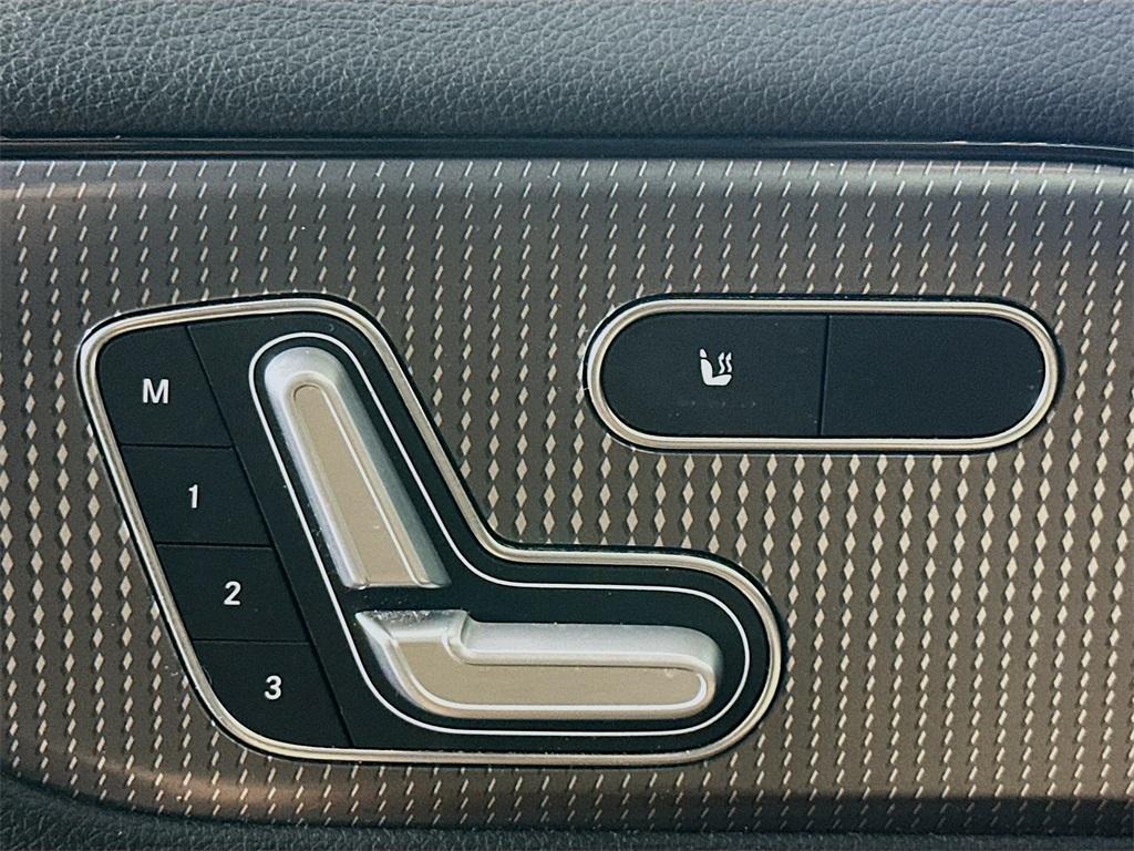 used 2022 Mercedes-Benz GLA 250 car, priced at $31,000