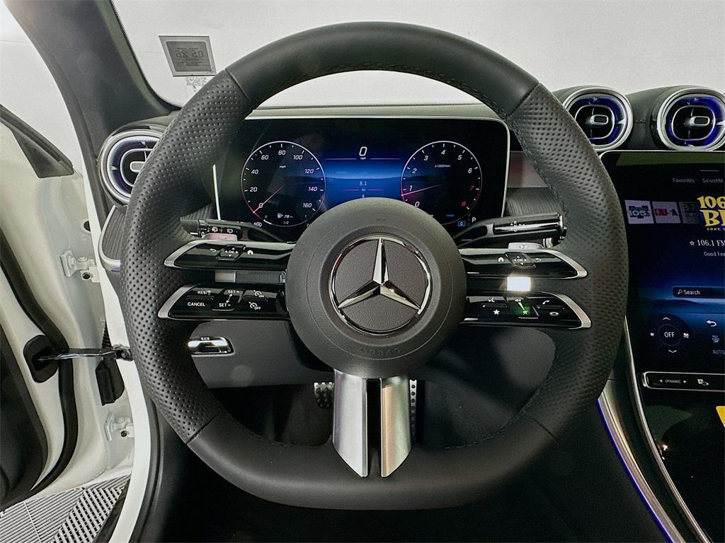 new 2025 Mercedes-Benz GLC 300 car, priced at $62,075