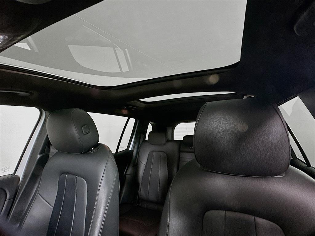 used 2022 Mercedes-Benz GLB 250 car, priced at $31,000