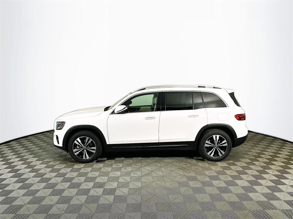 new 2025 Mercedes-Benz GLB 250 car, priced at $49,595