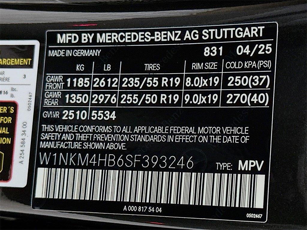 new 2025 Mercedes-Benz GLC 300 car, priced at $60,955