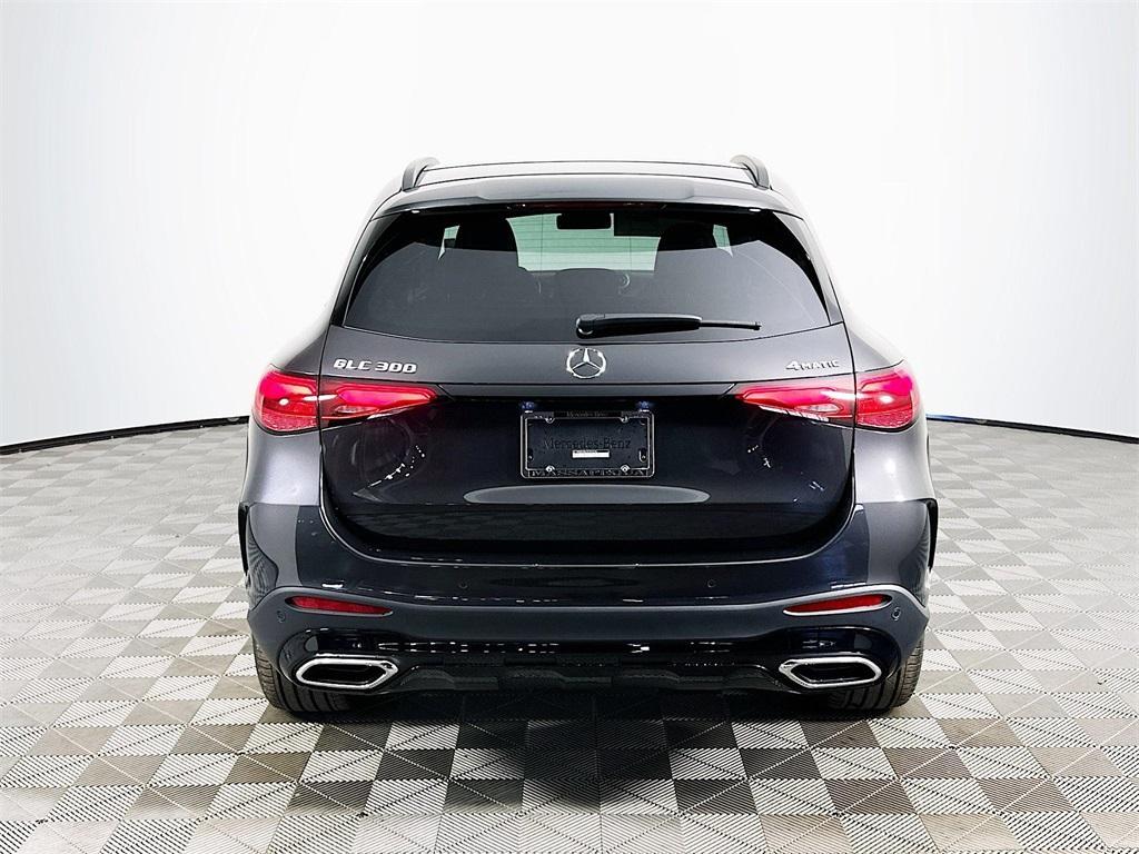 new 2025 Mercedes-Benz GLC 300 car, priced at $60,955