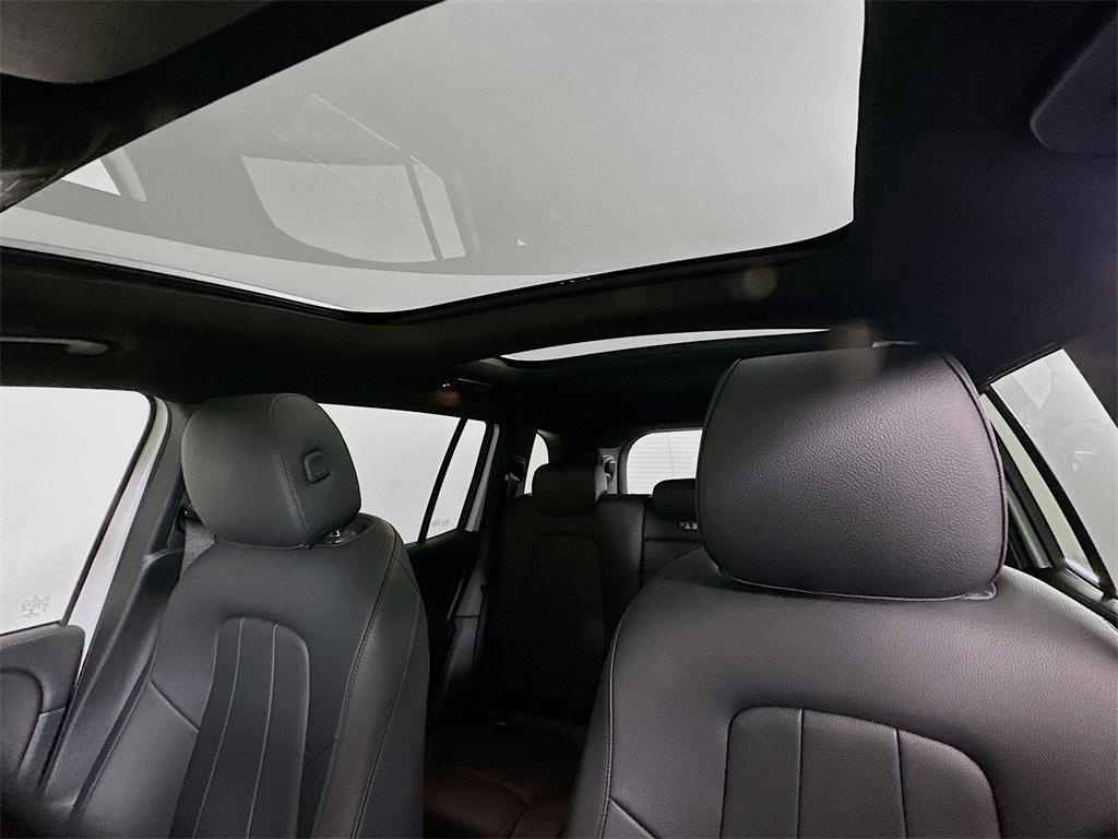 used 2022 Mercedes-Benz GLB 250 car, priced at $33,000