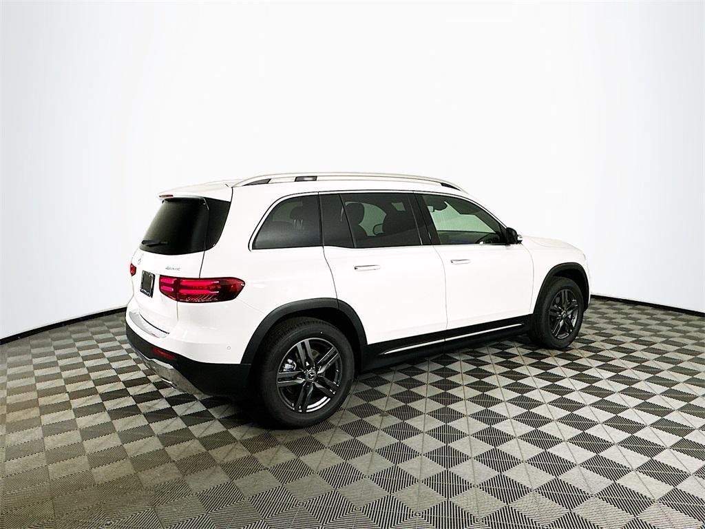 new 2025 Mercedes-Benz GLB 250 car, priced at $53,675