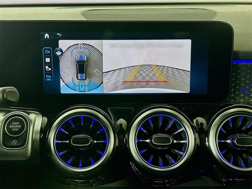 new 2025 Mercedes-Benz GLB 250 car, priced at $53,675