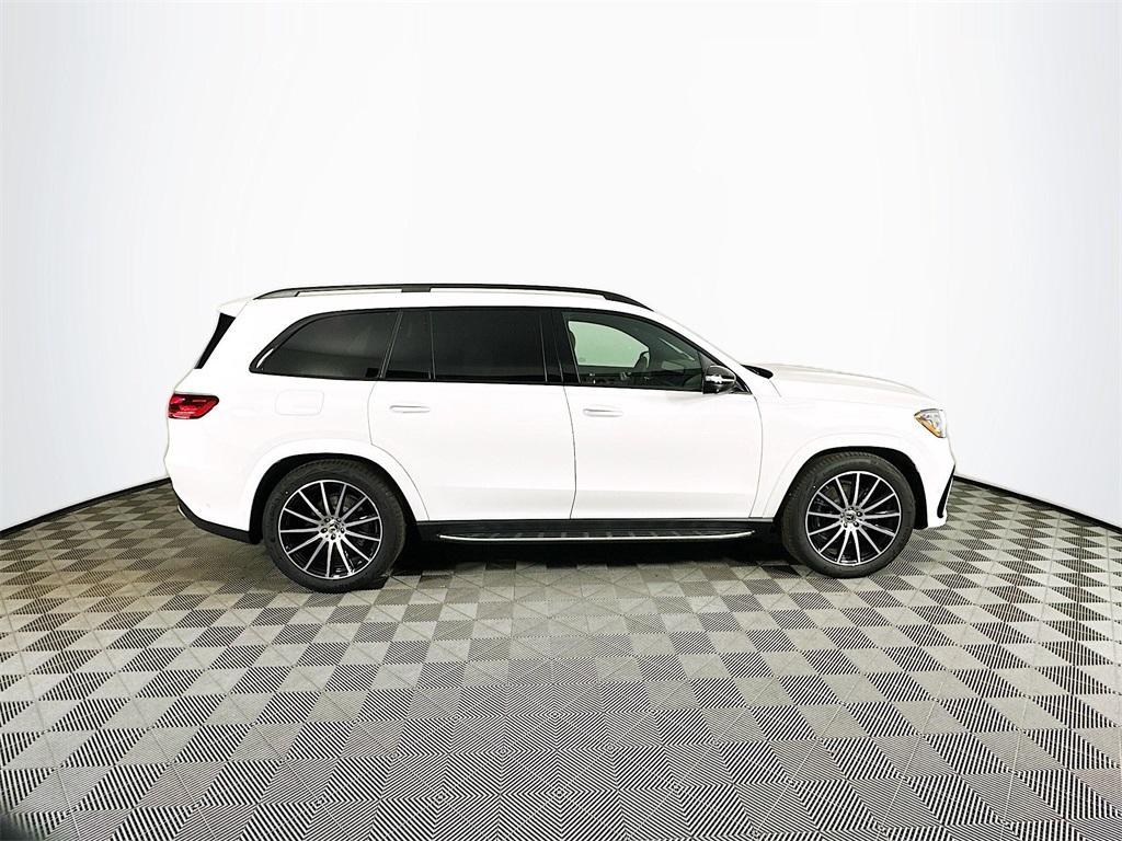 new 2026 Mercedes-Benz GLS 580 car, priced at $124,285