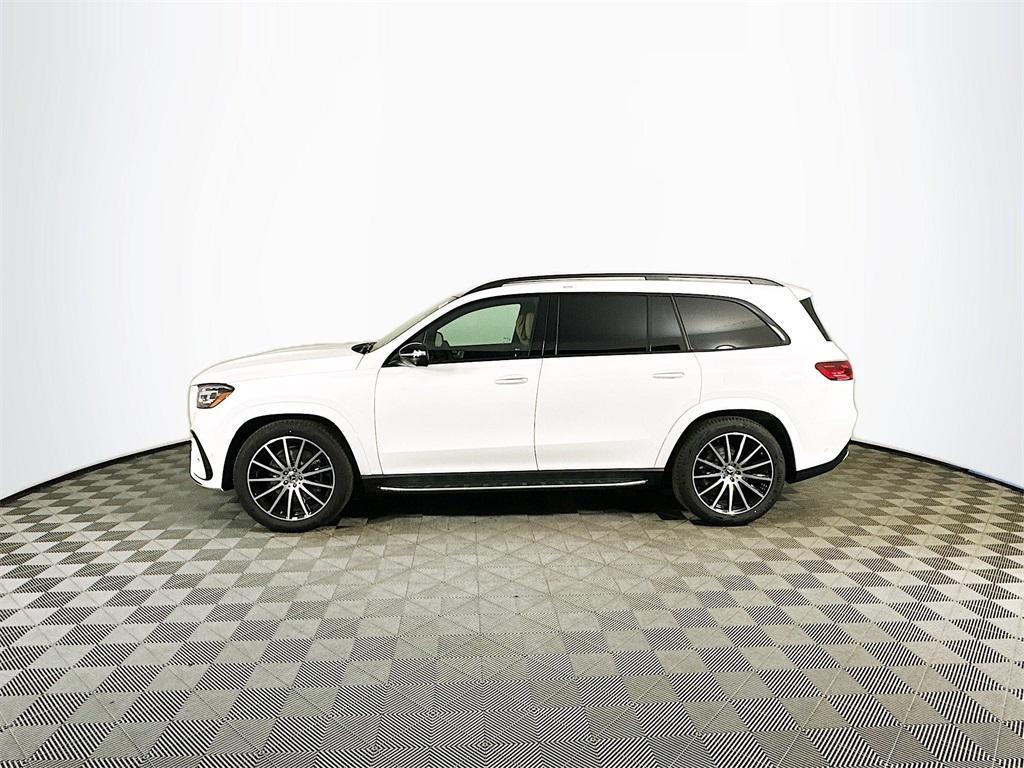 new 2026 Mercedes-Benz GLS 580 car, priced at $124,285