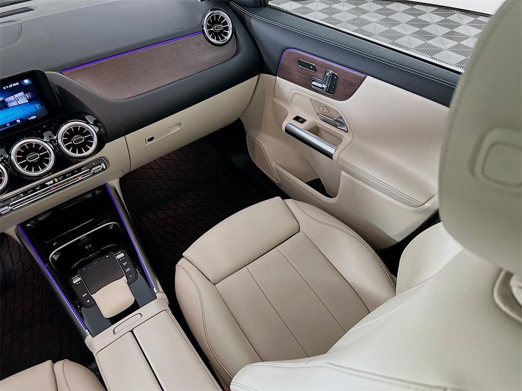 used 2022 Mercedes-Benz GLA 250 car, priced at $31,000