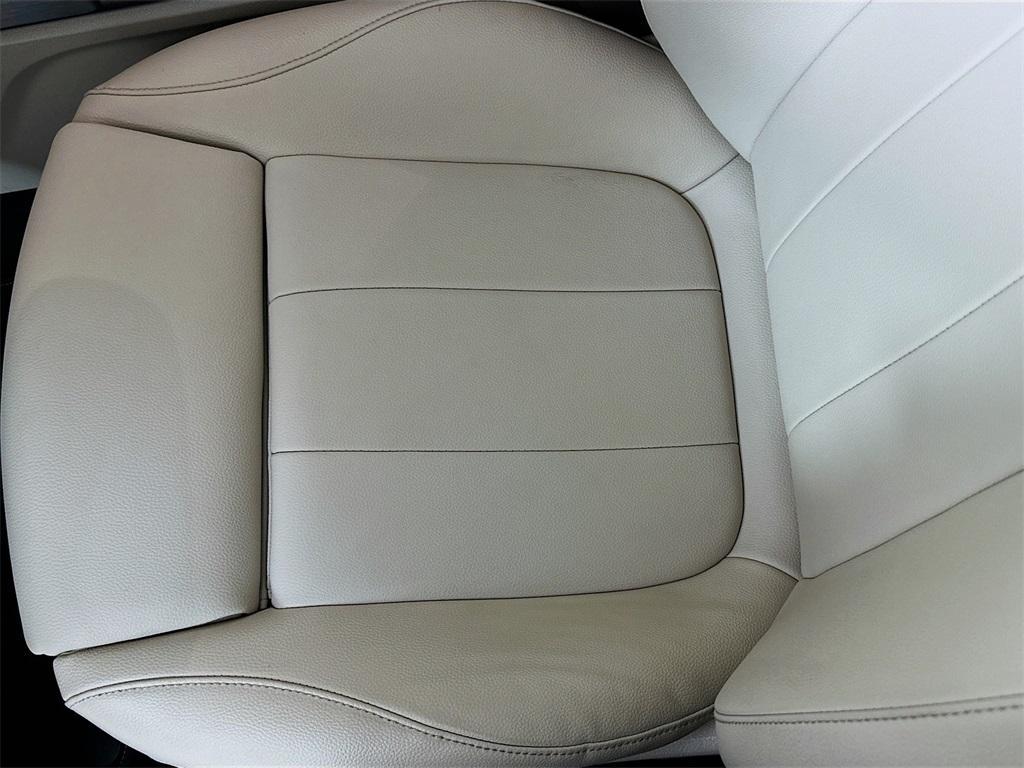 used 2022 Mercedes-Benz GLB 250 car, priced at $29,000