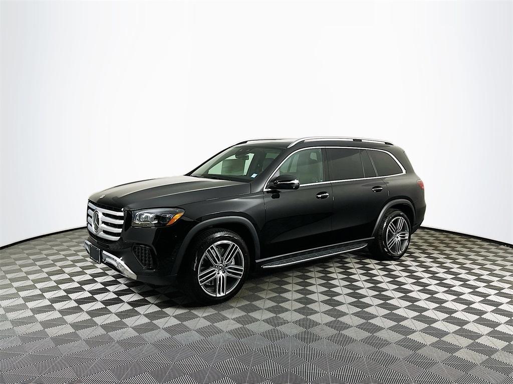 new 2025 Mercedes-Benz GLS 450 car, priced at $92,275