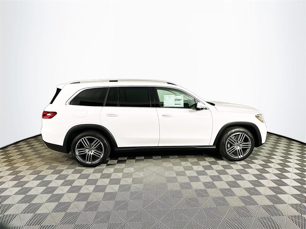 new 2026 Mercedes-Benz GLS 450 car, priced at $92,330