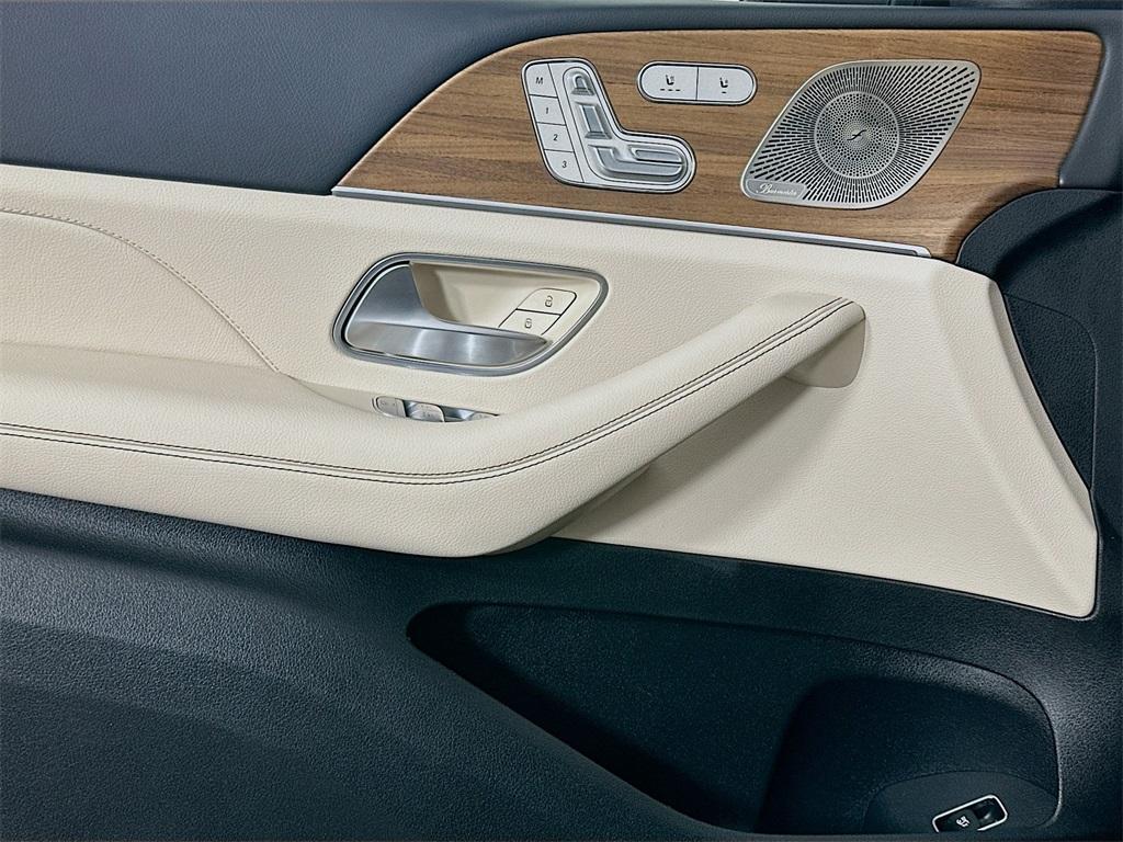 used 2022 Mercedes-Benz GLE 350 car, priced at $49,713
