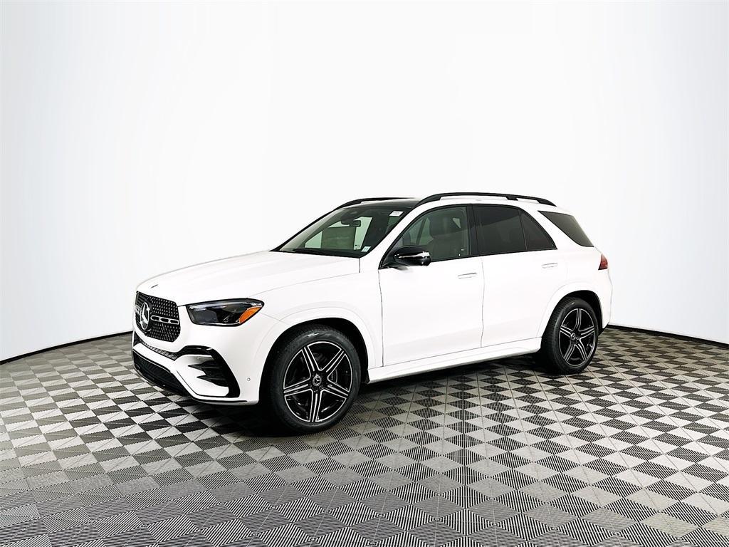 new 2025 Mercedes-Benz GLE 450 car, priced at $82,135