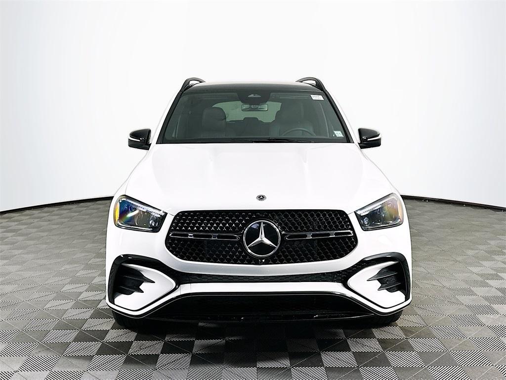 new 2025 Mercedes-Benz GLE 450 car, priced at $82,135