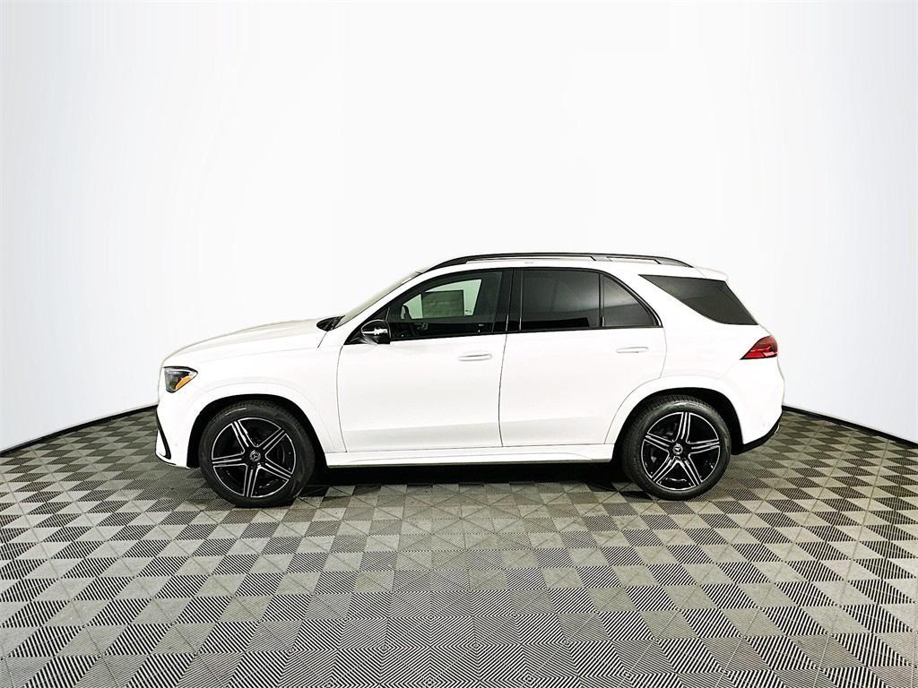 new 2025 Mercedes-Benz GLE 450 car, priced at $82,135