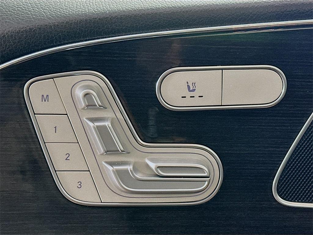 used 2020 Mercedes-Benz GLE 350 car, priced at $31,000