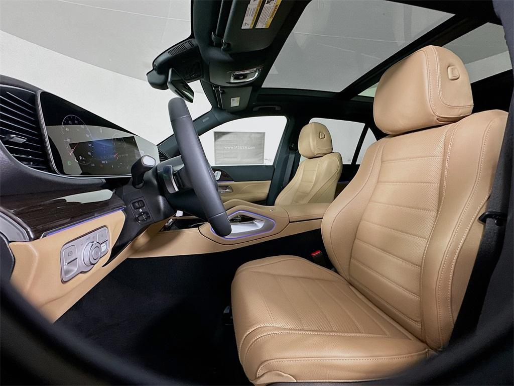 new 2026 Mercedes-Benz GLE 450 car, priced at $80,705