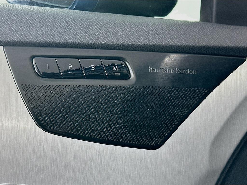 used 2021 Volvo XC90 car, priced at $33,000